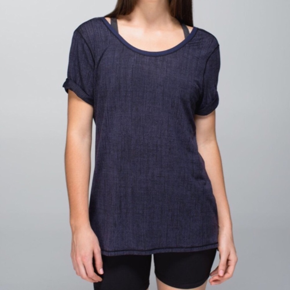Lululemon Trikonasana Tee Burlap Texture Burnout Cadet Blue / Cadet Blue BH.